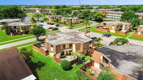62 Springdale Circle Palm Springs FL 33461