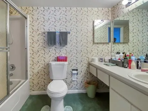 62 Springdale Circle Palm Springs FL 33461
