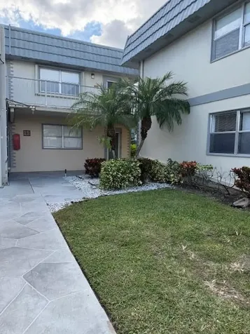 447 Brittany J Delray Beach FL 33446