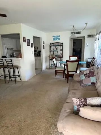 447 Brittany J Delray Beach FL 33446