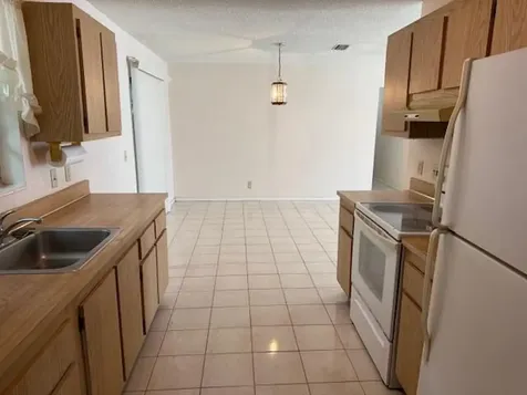 169 Dove Circle Royal Palm Beach FL 33411