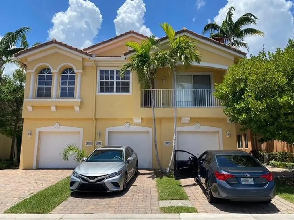 3255 Scarletta Drive Riviera Beach FL 33404