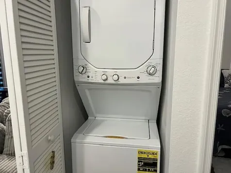 3255 Scarletta Drive Riviera Beach FL 33404