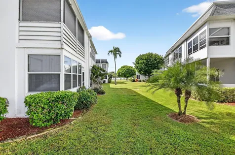 3160 Lake Osborne Drive Lake Worth Beach FL 33461