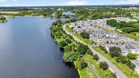 3160 Lake Osborne Drive Lake Worth Beach FL 33461
