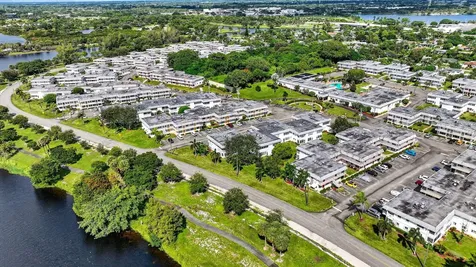 3160 Lake Osborne Drive Lake Worth Beach FL 33461