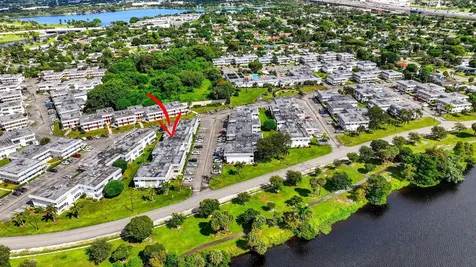 3160 Lake Osborne Drive Lake Worth Beach FL 33461