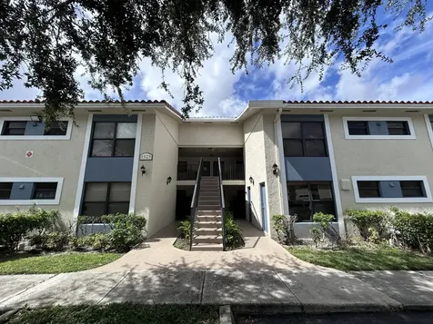 1525 Lake Crystal Drive West Palm Beach FL 33411