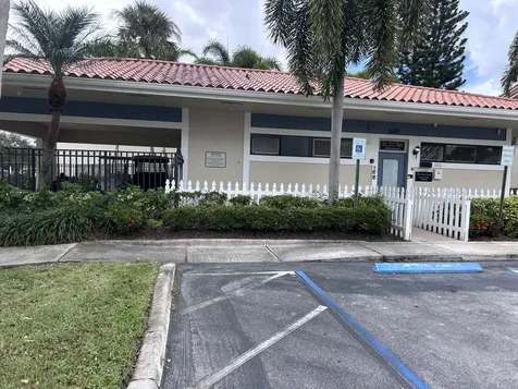 1525 Lake Crystal Drive West Palm Beach FL 33411