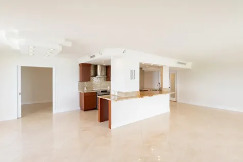 5070 N Ocean Drive Singer Island FL 33404