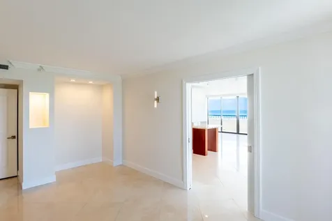 5070 N Ocean Drive Singer Island FL 33404