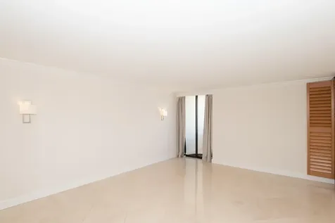 5070 N Ocean Drive Singer Island FL 33404