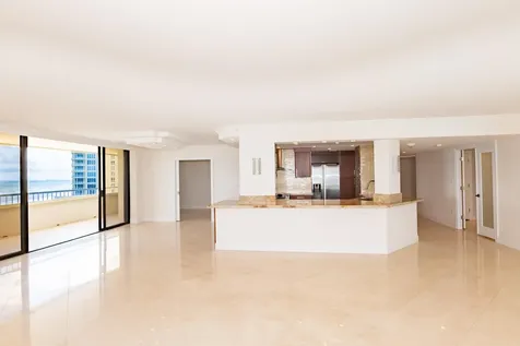 5070 N Ocean Drive Singer Island FL 33404