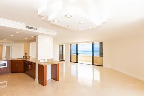 5070 N Ocean Drive Singer Island FL 33404