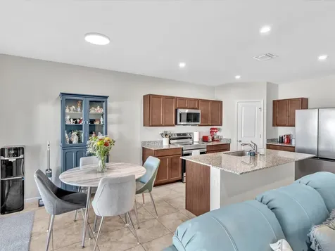 122 Dabou Loop Belle Glade FL 33430