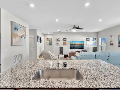 122 Dabou Loop Belle Glade FL 33430