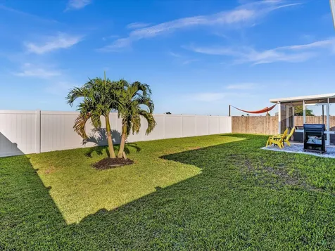 122 Dabou Loop Belle Glade FL 33430