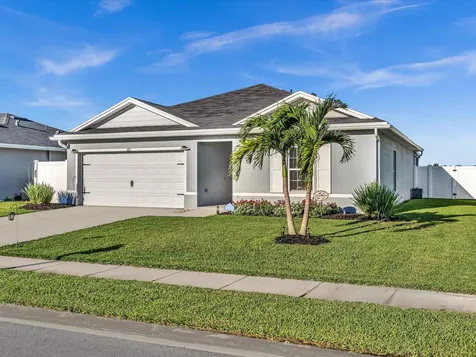 122 Dabou Loop Belle Glade FL 33430