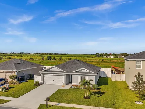 122 Dabou Loop Belle Glade FL 33430