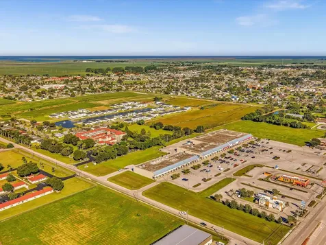 122 Dabou Loop Belle Glade FL 33430