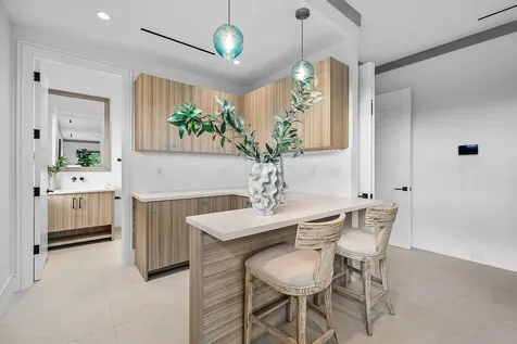 1560 Sw 6th Avenue Boca Raton FL 33486