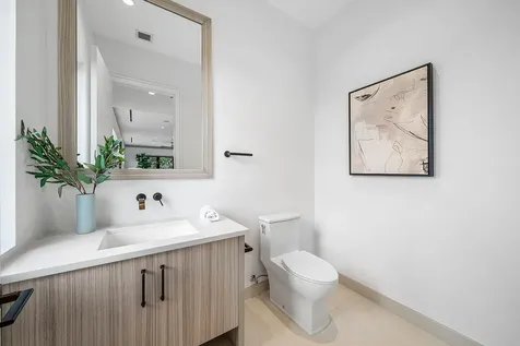 1560 Sw 6th Avenue Boca Raton FL 33486