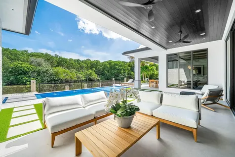 1560 Sw 6th Avenue Boca Raton FL 33486