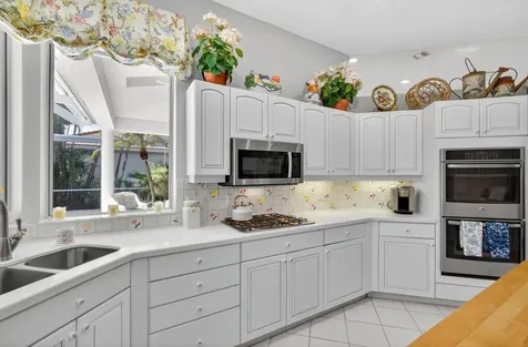 8784 Lakes Boulevard West Palm Beach FL 33412