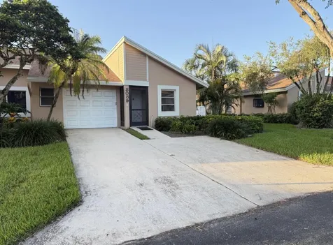 8089 Springtree Road Boca Raton FL 33496