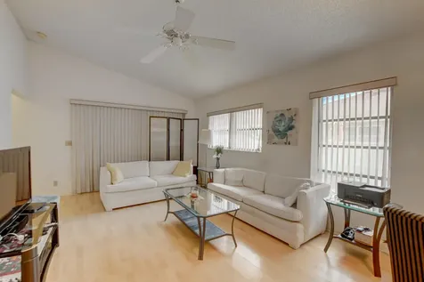 8089 Springtree Road Boca Raton FL 33496