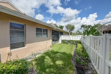 8089 Springtree Road Boca Raton FL 33496