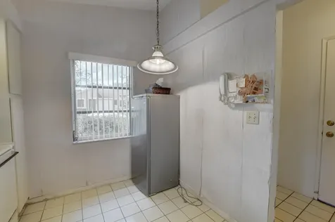 8089 Springtree Road Boca Raton FL 33496