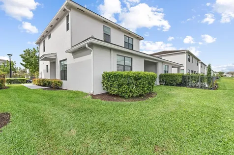 8667 Corvus Drive Lake Worth FL 33467