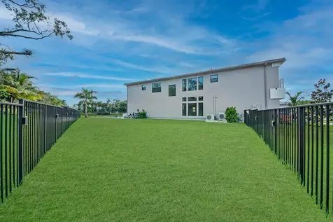 8222 Essex Country Club Drive Boca Raton FL 33434