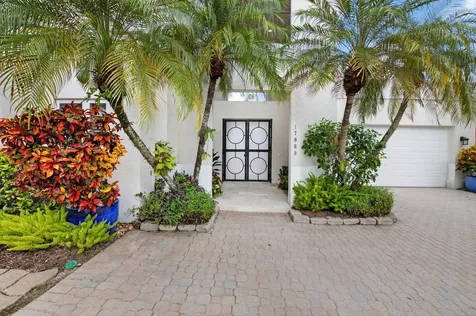 17069 Royal Cove Way Boca Raton FL 33496