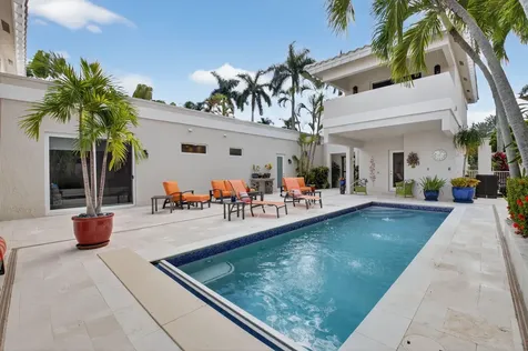 17069 Royal Cove Way Boca Raton FL 33496