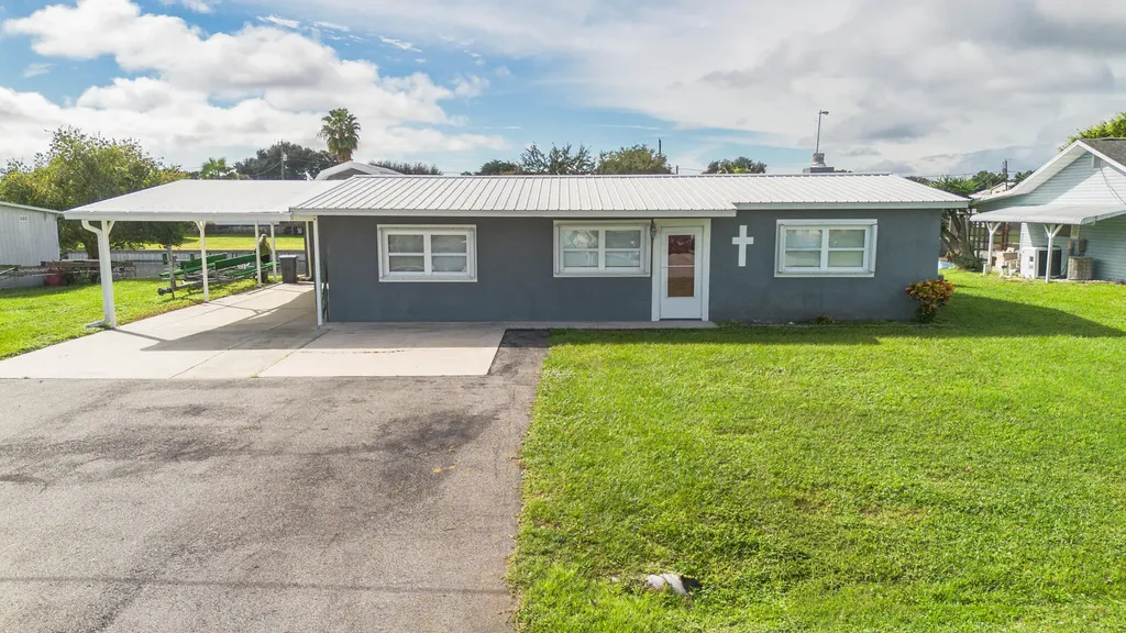 2116 Se 31st Street Okeechobee FL 34974