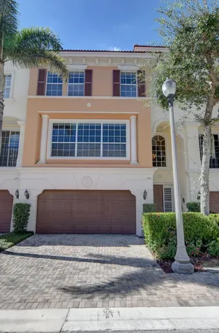 5545 Ne Trieste Way Boca Raton FL 33487