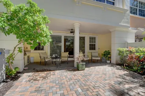 5545 Ne Trieste Way Boca Raton FL 33487