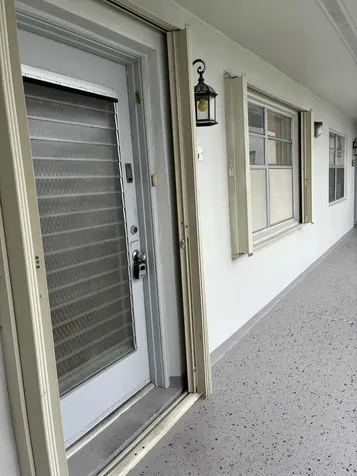 574 Burgundy L Delray Beach FL 33484