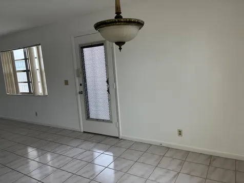 574 Burgundy L Delray Beach FL 33484