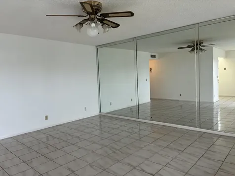 574 Burgundy L Delray Beach FL 33484