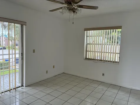 574 Burgundy L Delray Beach FL 33484
