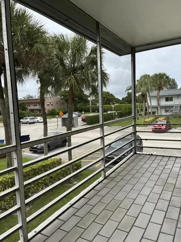 574 Burgundy L Delray Beach FL 33484