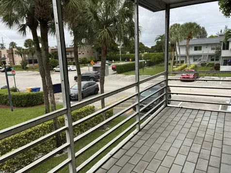 574 Burgundy L Delray Beach FL 33484