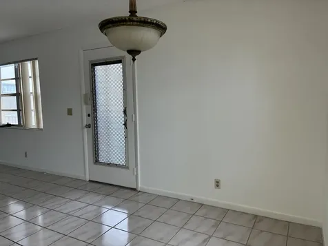 574 Burgundy L Delray Beach FL 33484