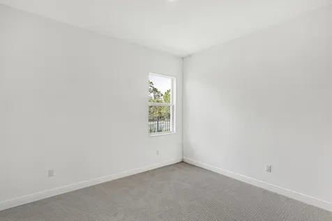 170 Se Palma Street Port Saint Lucie FL 34984