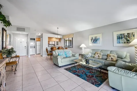 406 Club Drive Palm Beach Gardens FL 33418
