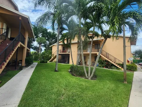 6013 10th Avenue Greenacres FL 33463