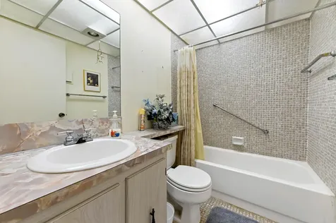 588 Normandy M Delray Beach FL 33484